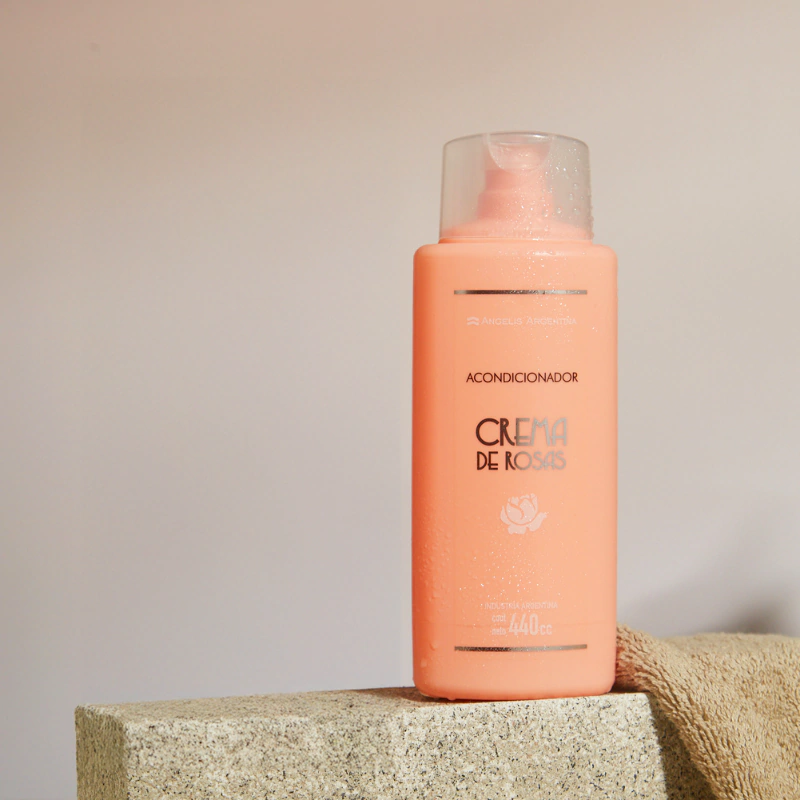 Acondicionador Crema de Rosas x 440cc — Angelis. Producto profesional de peluquería.