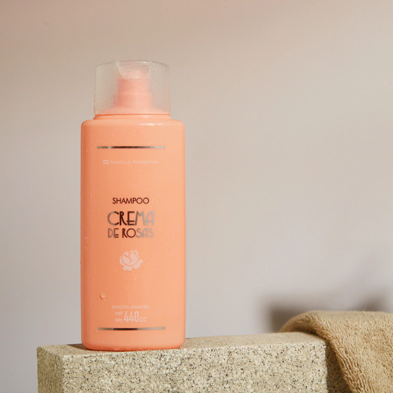 Shampoo Crema de Rosas x 410cc — Angelis. Producto profesional de peluquería.
