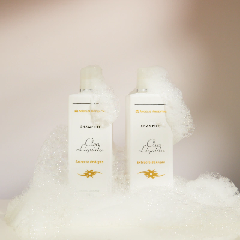 Shampoo Oro Líquido x 300 cc — Angelis. Producto profesional de peluquería.